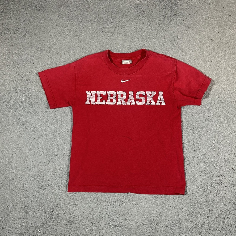 Vintage Nike Nebraska Graphic T Shirt Red White Logo Women Small Y2K #3499